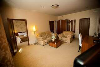 Гостиница Крона Бердск Люкс с видом на море-2