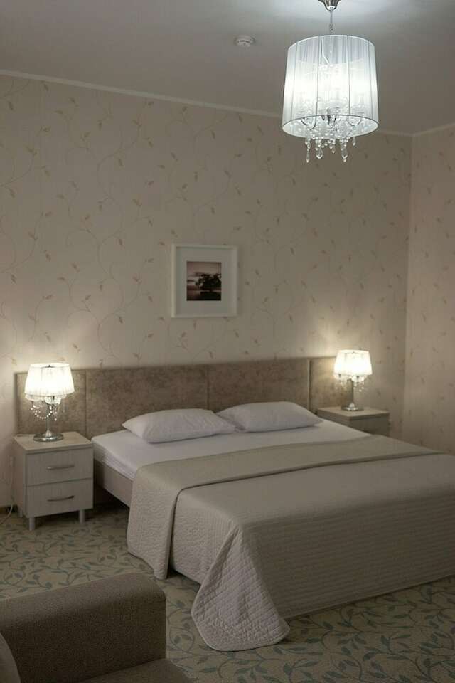 Гостиница Крона Бердск-233