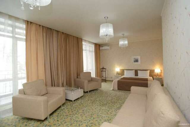 Гостиница Крона Бердск-240